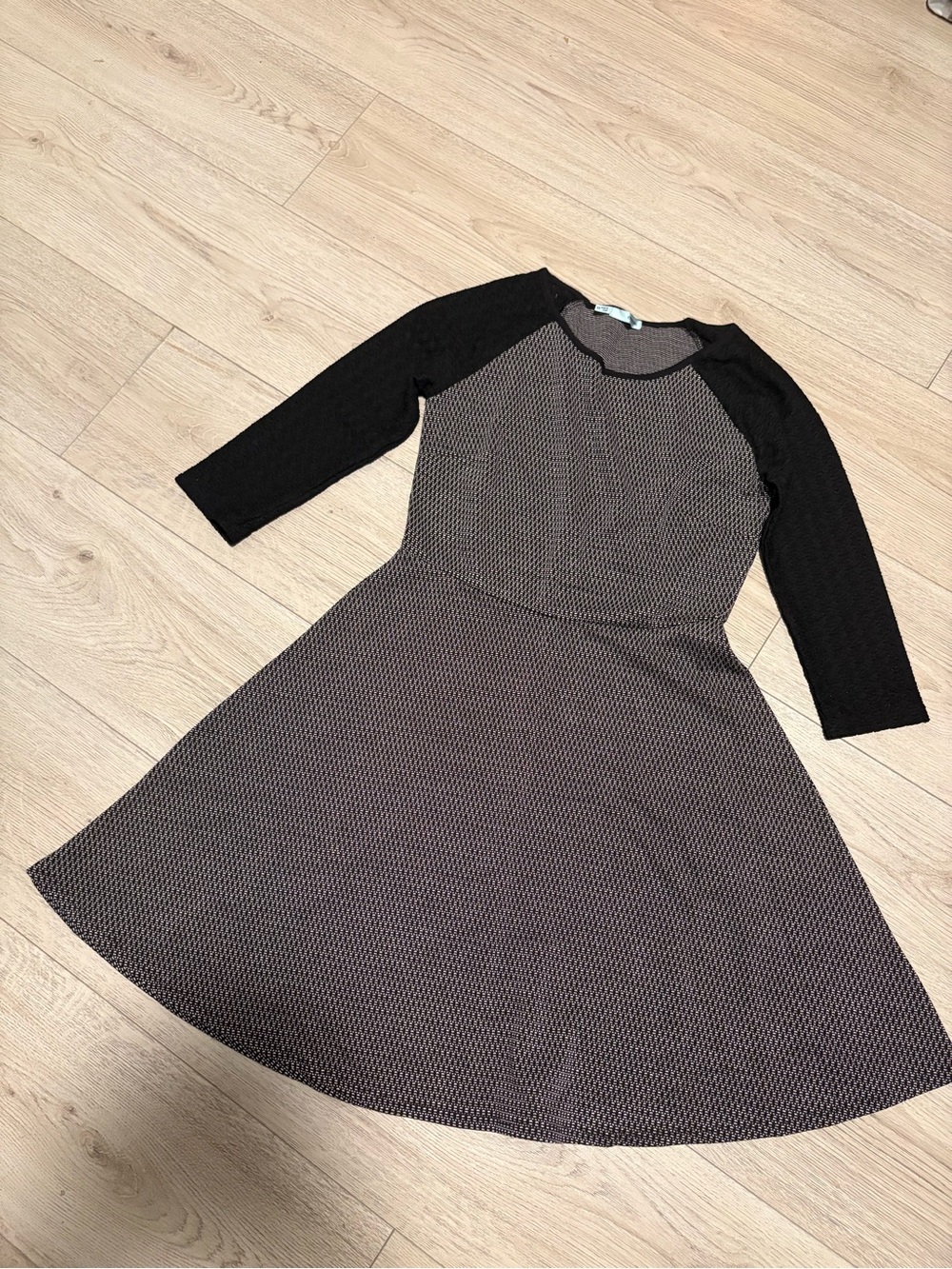 Women’s Black Lacey-like Sleeve Textured A-Line Dress